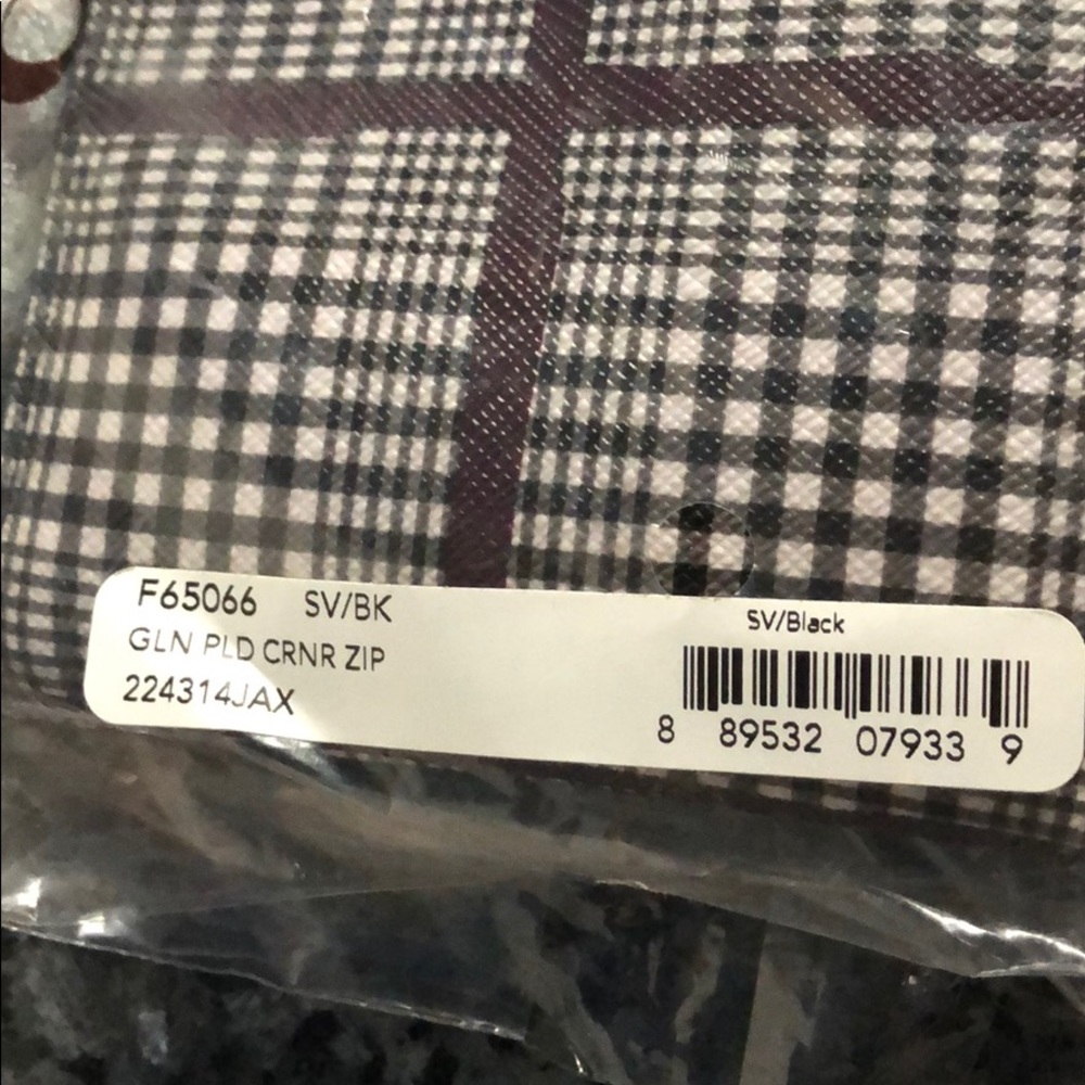 Coach Wristlet - Picture 3 of 8